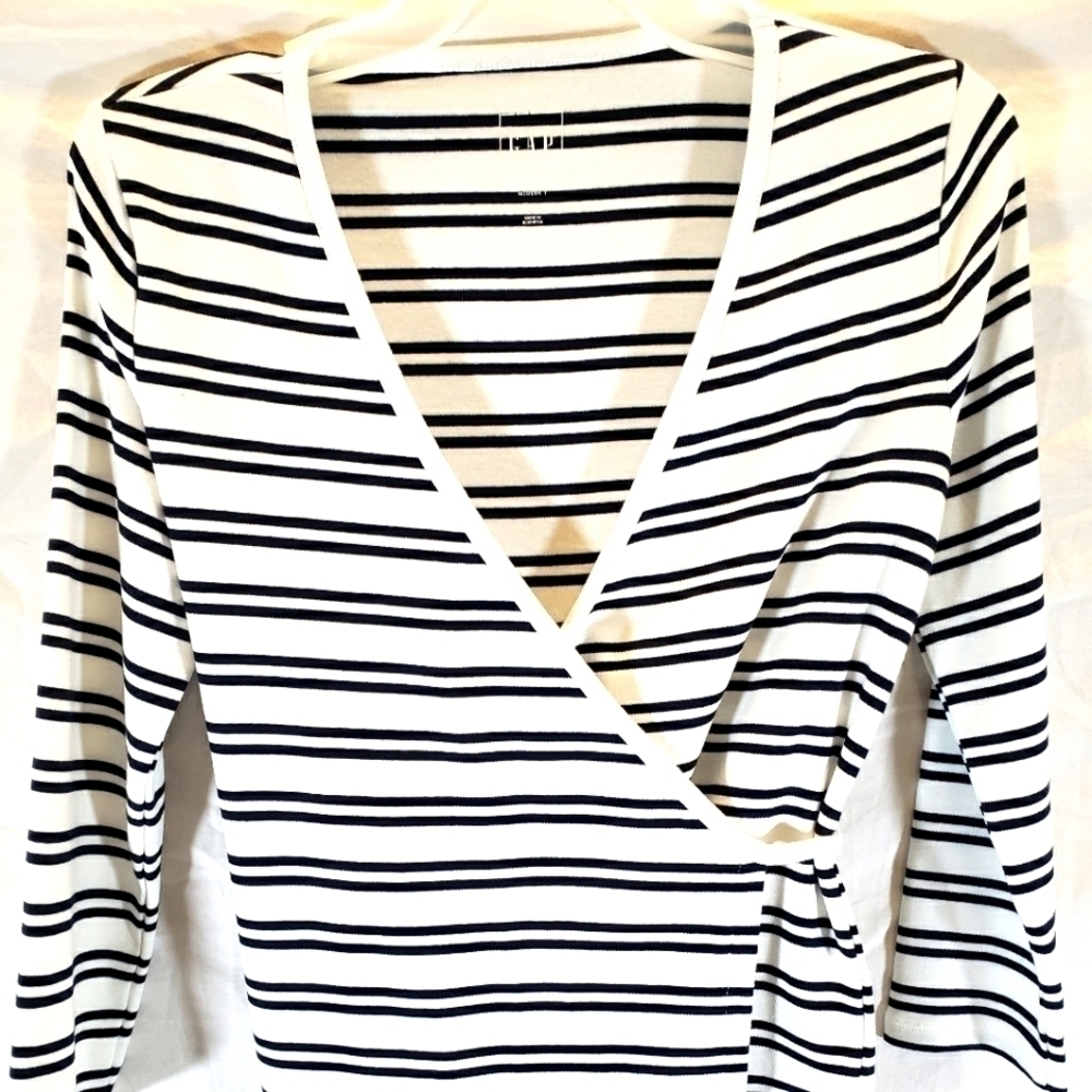 Gap Navy And White Striped Shirt With Tie back sz S